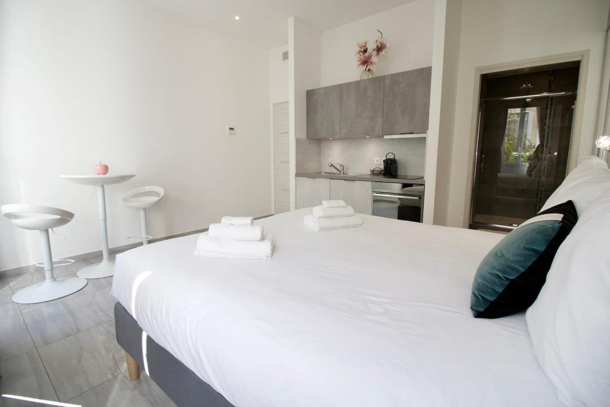 4 Bedrooms 4 Bathrooms Terrace 戛纳 外观 照片