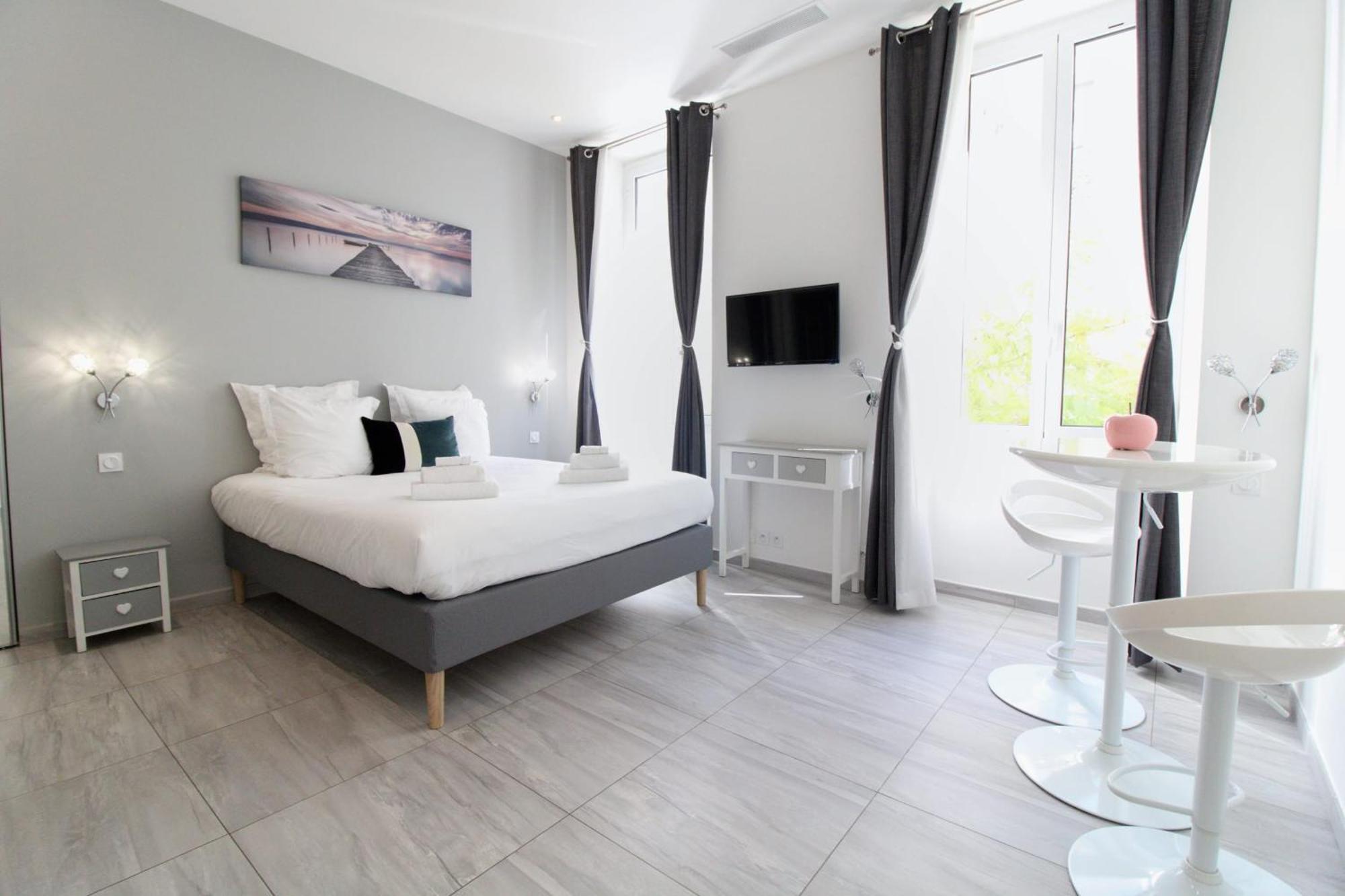 4 Bedrooms 4 Bathrooms Terrace 戛纳 外观 照片