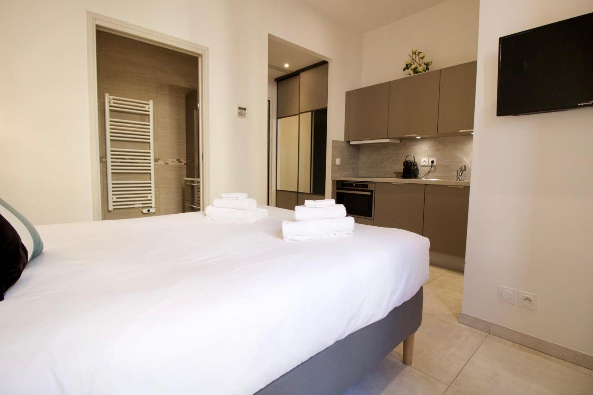 4 Bedrooms 4 Bathrooms Terrace 戛纳 外观 照片